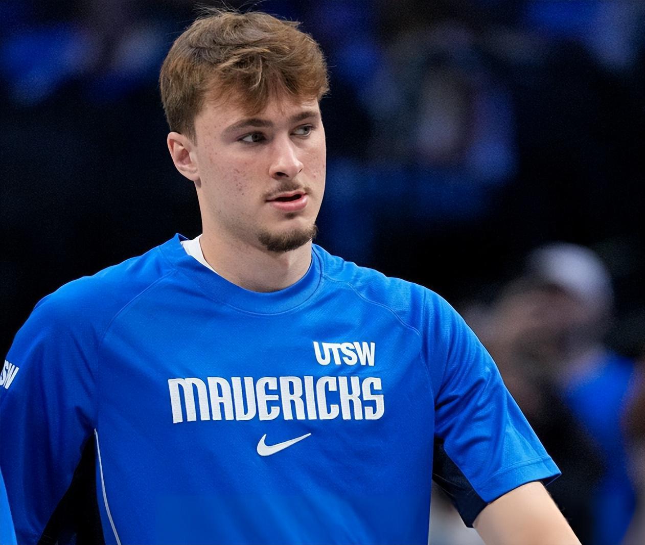 独行侠新星弗拉格：美国之子的崛起与重任