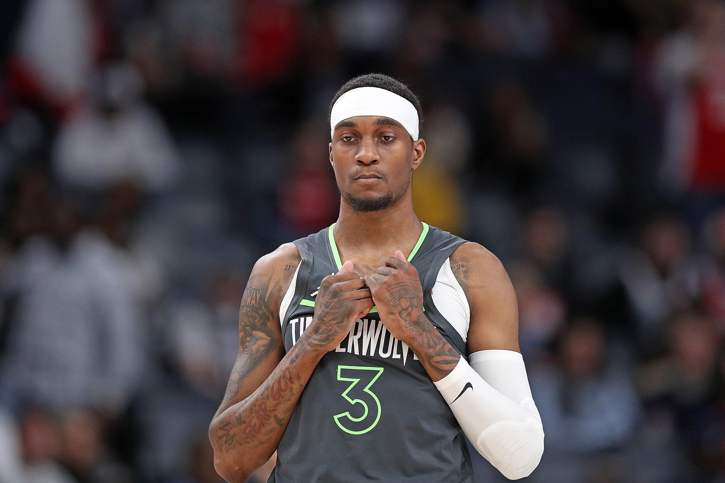 森林狼麦克丹尼尔斯脚踝伤无大碍，已回归训练