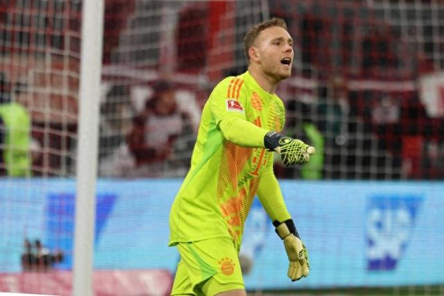 佩雷茨租借汉堡无戏可打，冬窗或将再走一遭