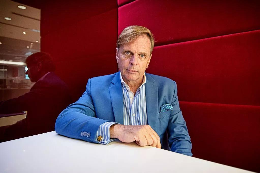 齐利亚库斯谈曼联收购和计划，强调以年轻球员为核心