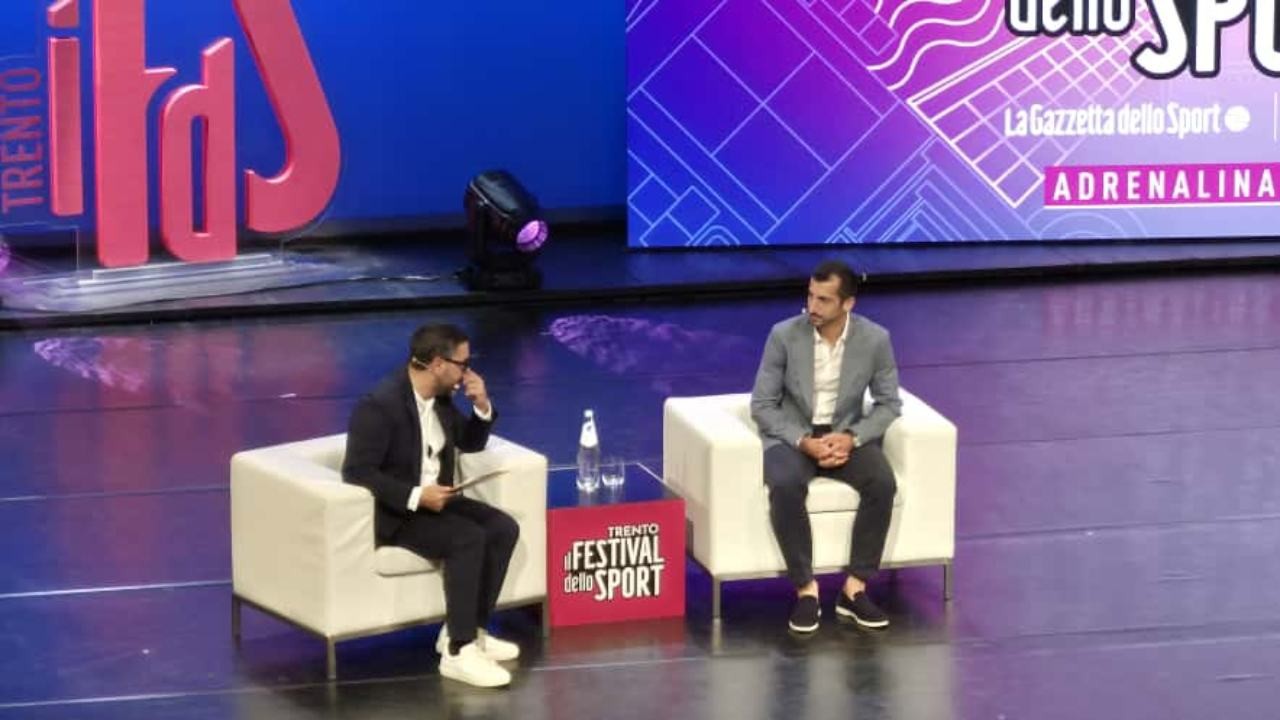 姆希塔良：从多特到国米，足球生涯的起伏与新生