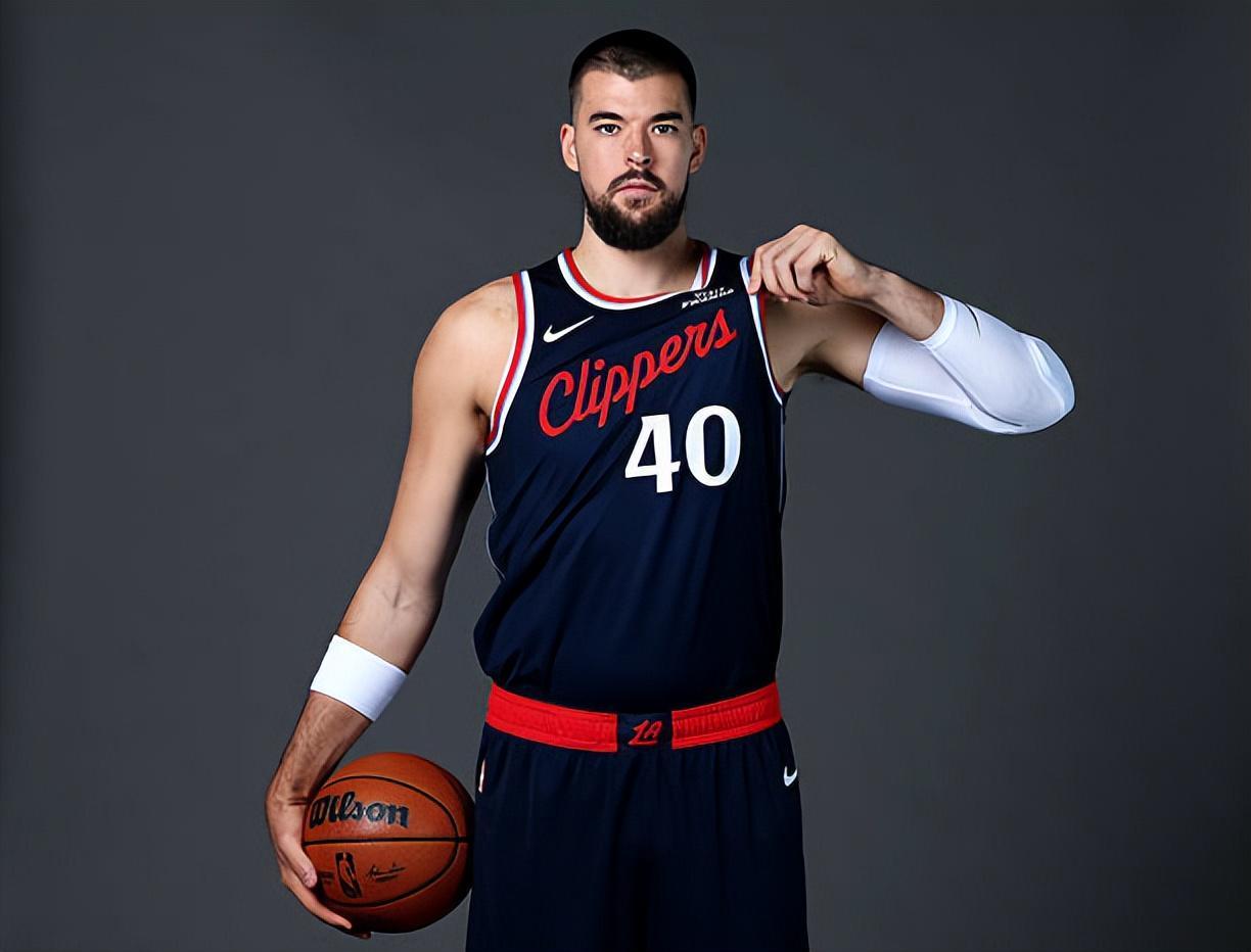 祖巴茨放话要冲防守王，比尔在快船能翻红吗？