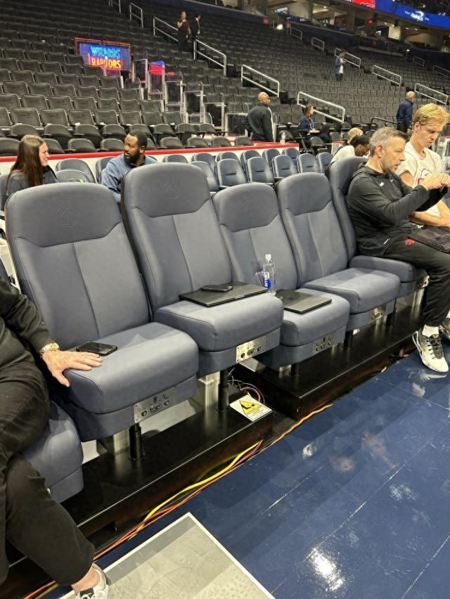 奇才替补席座椅升级，NBA球员的上场秘密武器