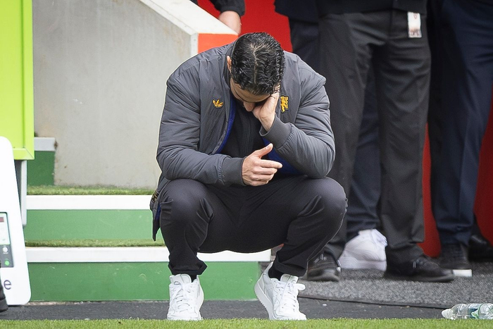 曼联高层紧急商讨，阿莫林执教前景蒙尘