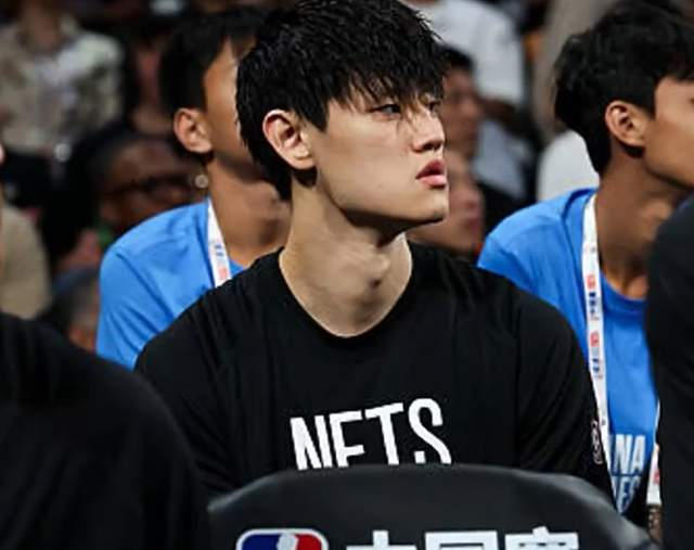 曾凡博在篮网的冷板凳日子还要多久