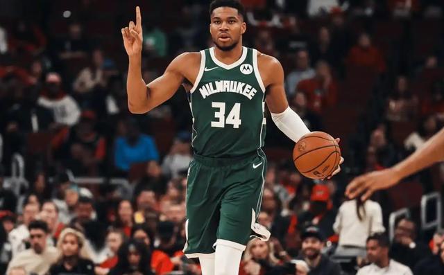 字母哥复出雄鹿三连胜，但留队疑云未散