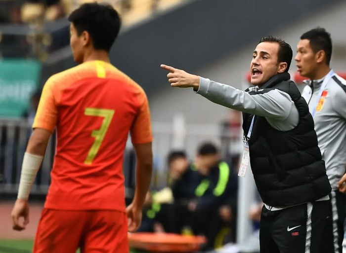 卡纳瓦罗怒怼:中国足球人才“舒适病”成留洋最大阻力