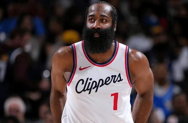 掘金险胜快船，17分钟卡子爆砍17分，比尔复出前景火爆