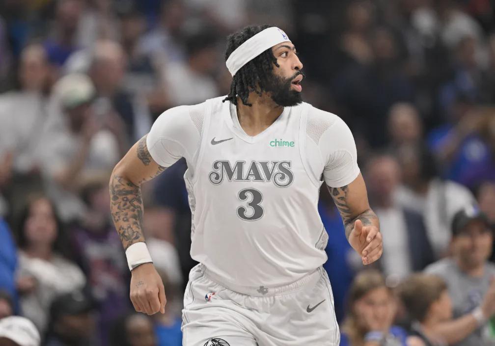 弗拉格首秀美航中心砍11分，21投5中再被嘲后迎来反击