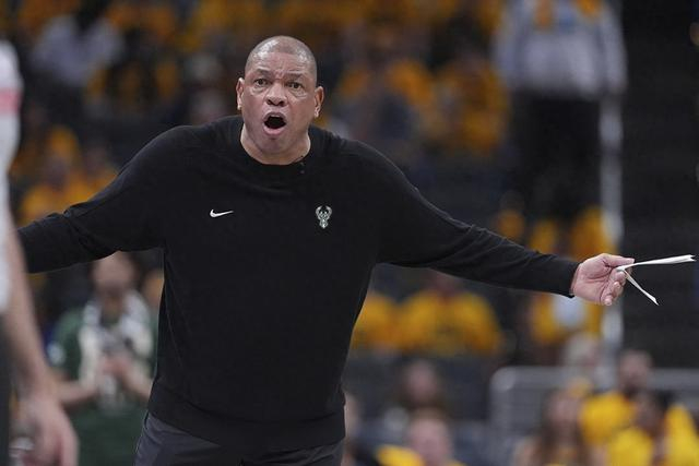 季前赛大乱斗！雄鹿公牛127比121，达伦-特里挥拳引爆冲突