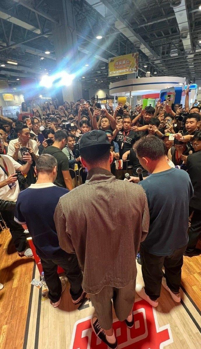 篮网111比109险胜太阳，布克豪取18分却难挡败局