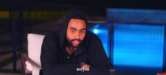 拉塞尔谈迷你麦克风，全场透明不设防？球迷期待还是隐私焦虑？