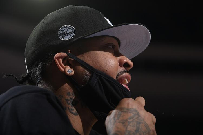 艾弗森亲口喊话：库里是历史前五，这话可不只是吹