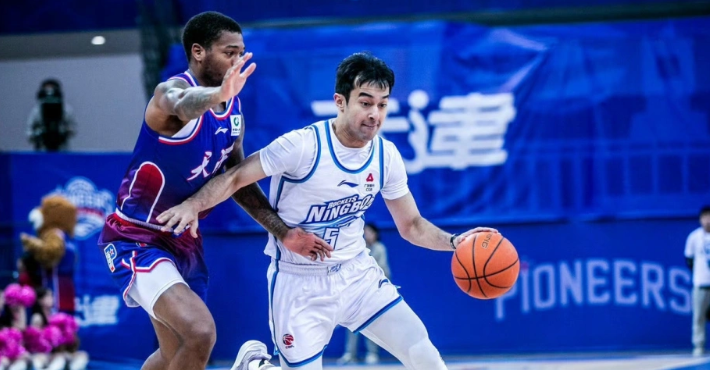 29岁巅峰退役！阿尔斯兰告别CBA，仅42分三双难留痕