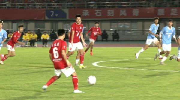 1:0险胜！大足石刻队捍卫主场引爆2万球迷激情