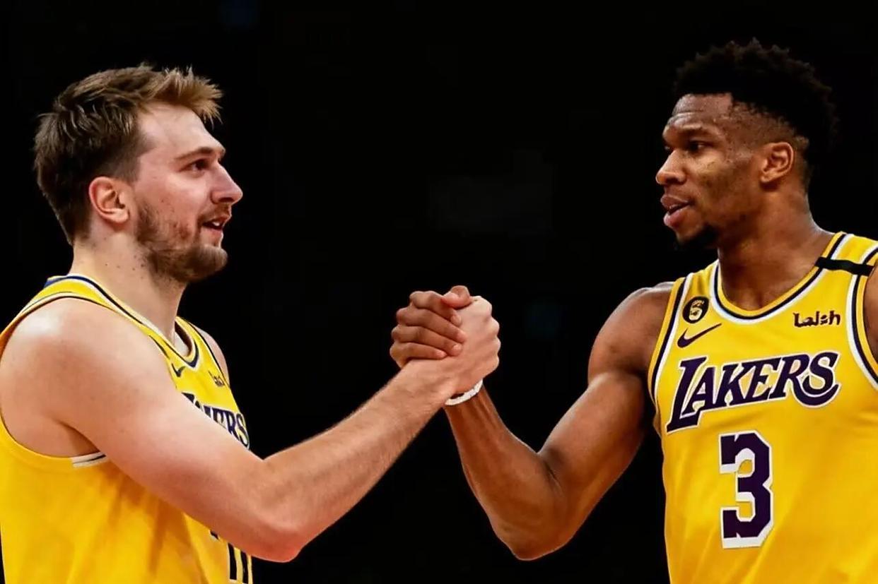 字母哥留还是走？雄鹿新赛季爆发火药味，湖人1.2亿筹码冲冠引争议