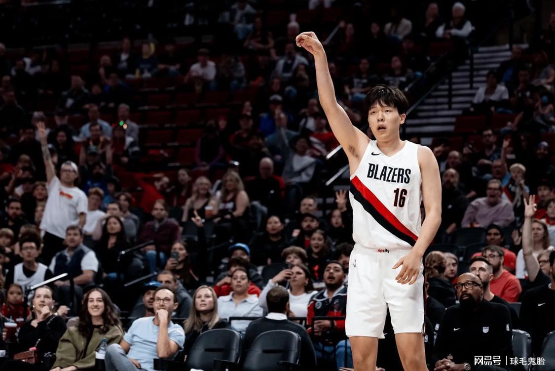 杨瀚森季前赛爆发，开拓者内线大变局：罗威买断？克林根危机！