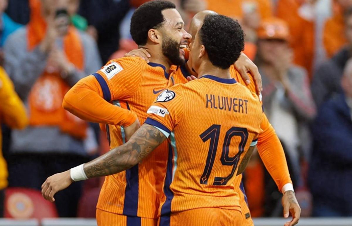 4比0碾压芬兰，荷兰豪取6场不败，德佩制造4球状态爆炸！