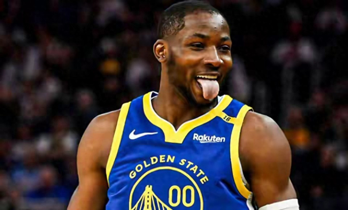 库明加4850万新合同背后：13分6助攻却丢5球，转型梦碎！