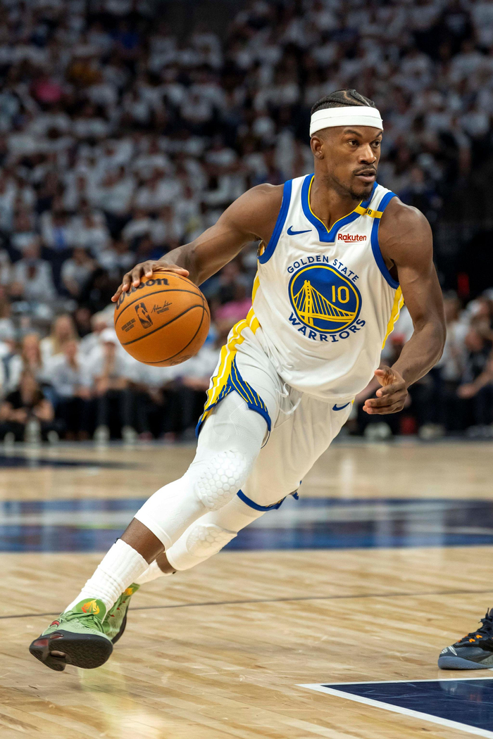 科尔确认巴特勒季前赛至少缺席一战,快船收官战再现争议焦点