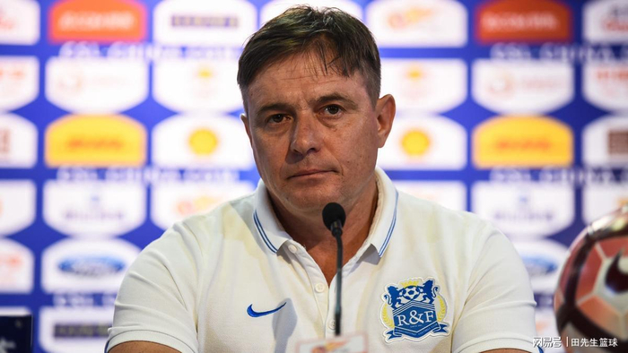 60岁斯托伊科维奇接手国足，亚洲足球会迎来“美丽”反击吗？