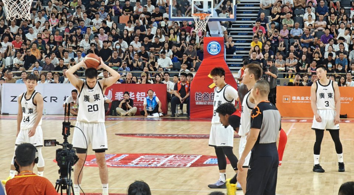 71比63小胜美国ABA，广东男篮昔日五虎阵容短命告别全运热身