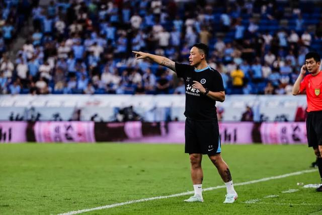 4轮保级决战！深圳新鹏城喊破嗓子也难掩崩盘危机