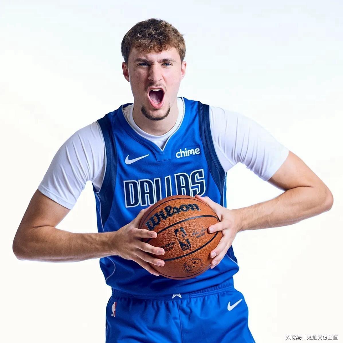 独行侠114-101大胜爵士：状元试水一号位扑街，浓眉25+6照旧稳如老狗