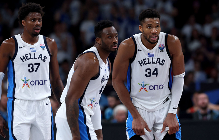 三兄弟同队！雄鹿签下亚历克斯，NBA历史新纪录诞生