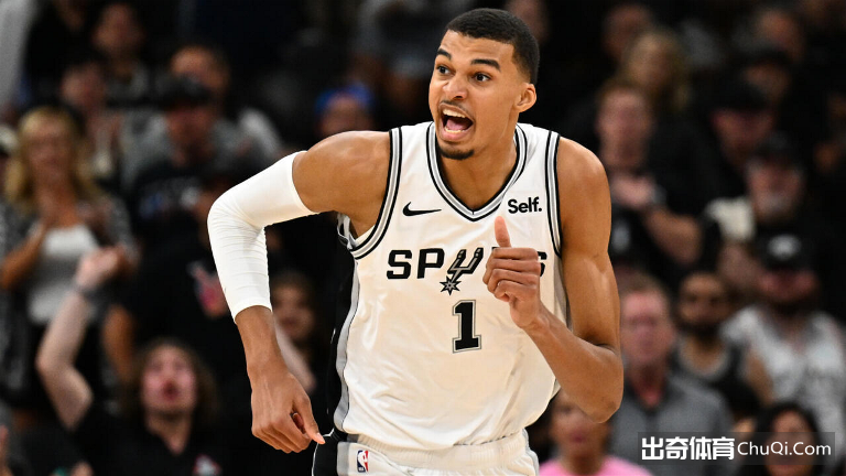 文班亚马24分钟豪取27分！马刺季前赛完胜步行者124-108