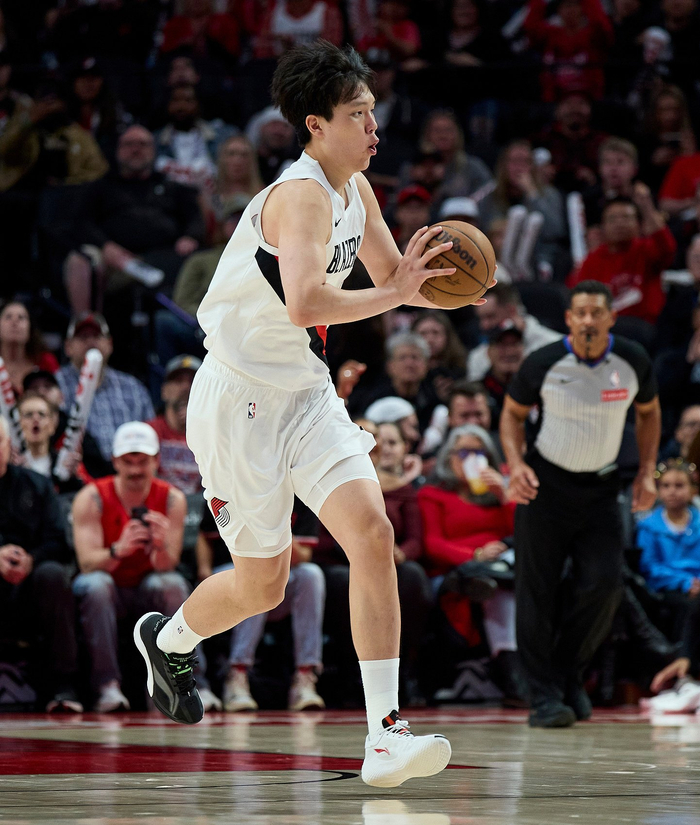 NBA杯爆冷连连！凯尔特人没塔图姆照样夺冠，湖人勇士统统被秒