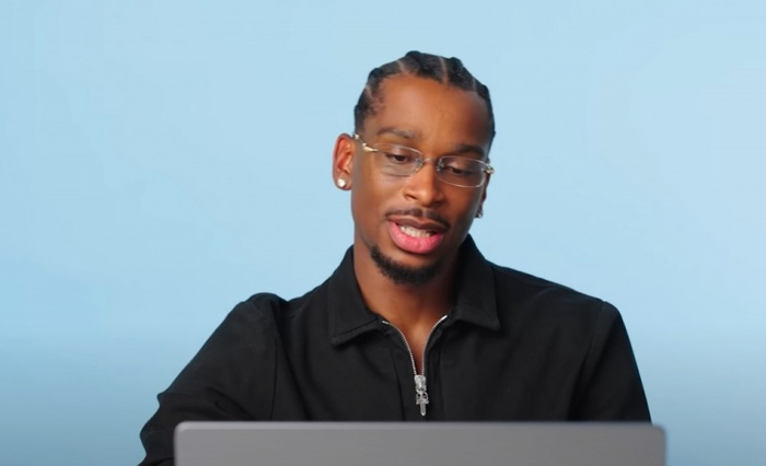 亚历山大：篮球不行就踢球？这女篮大神的隐藏大意！