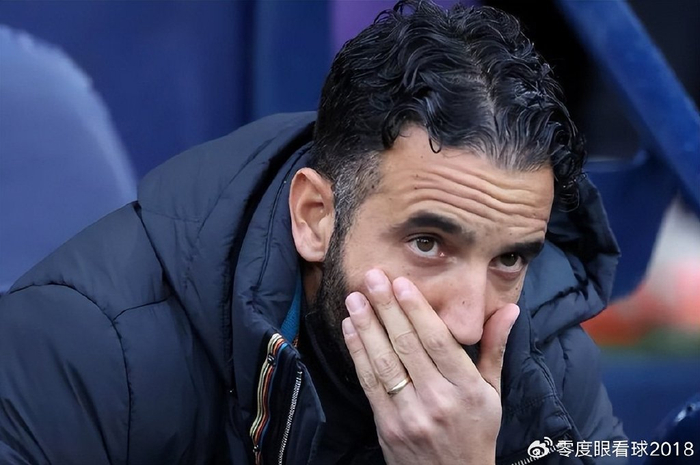 曼联7轮10分仅列第10，20岁新星梅努被弃引2豪门虎视眈眈