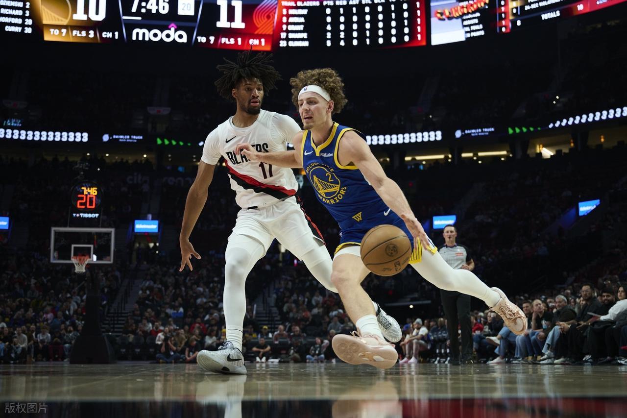 库里13罚全中爆砍28分，勇士118-111硬怼开拓者，杨瀚森真该替补！