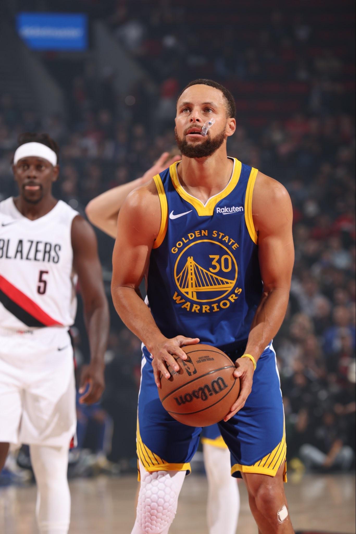 勇士118比111再胜开拓者，库里26分钟28分显身手