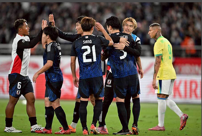 3比2逆转巴西！日足球真心不骗你，世界杯四强真有戏