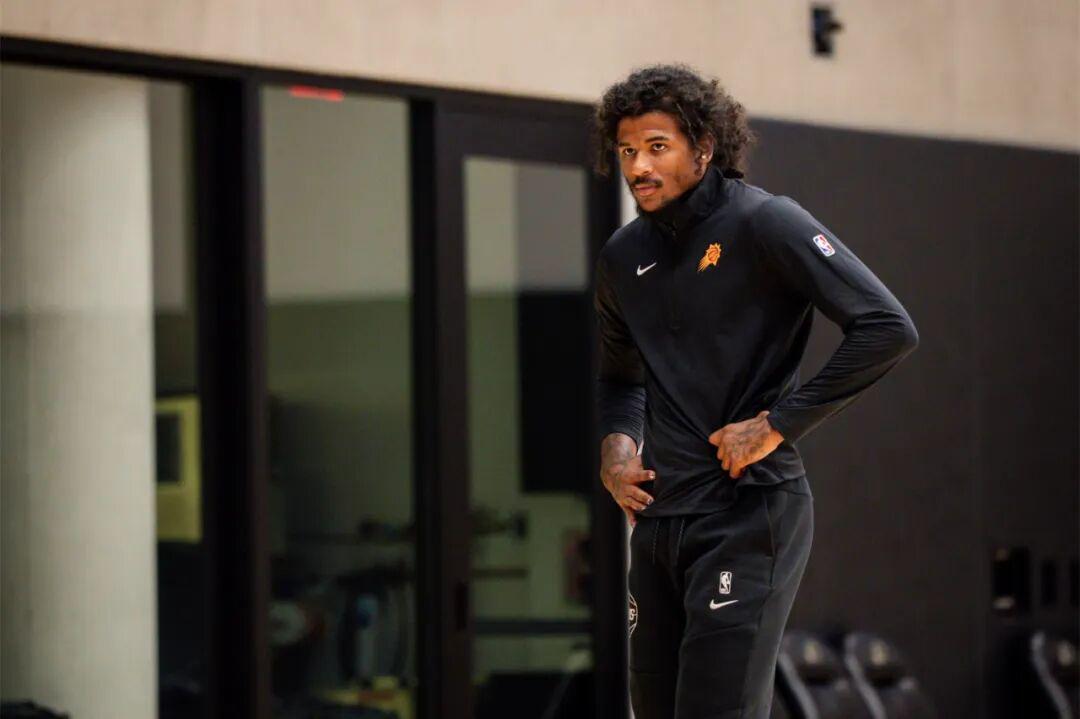 腿筋伤病断了186场铁人纪录！杰伦·格林新赛季危机四伏