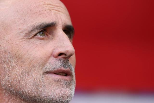 15个月合同难挡1亿转会费？穆斯卡特和流浪者抢帅大战开打