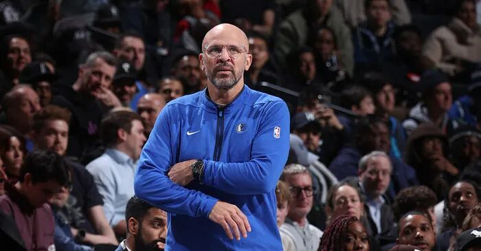 独行侠续约基德至至少2028年，韦斯布鲁克CBA年薪传言荒诞，湖人被二三阵混搭暴打