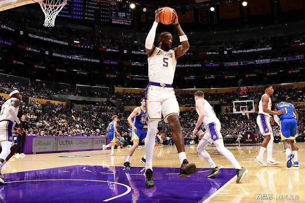 四场季前赛11投3中，拉拉维亚在湖人成神难如登天！