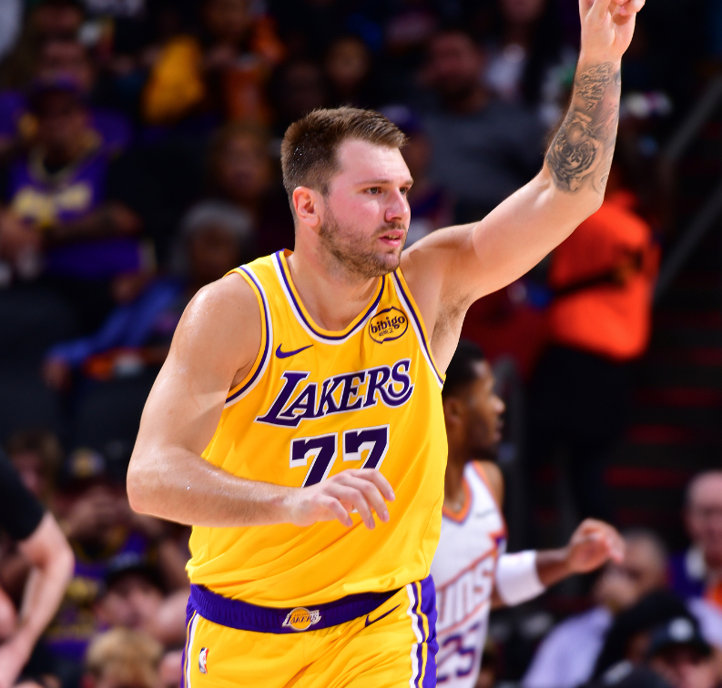 东契奇季前赛首秀25分，湖人新赛季有望迎来改变？