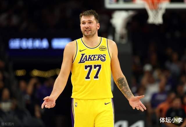 东契奇季前赛25分闪耀，湖人15分领先被太阳逆袭113-104