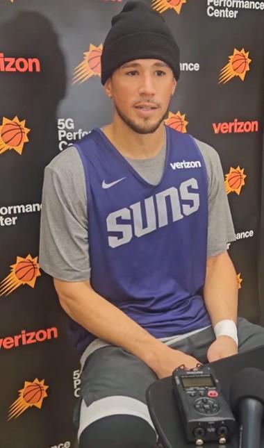 威少3个月流浪终落国王，布克一句话揭露联盟现实