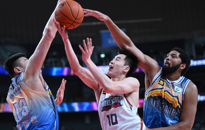 郭昊文拒绝NBA活塞合同,25岁新赛季能否撑起南京同曦?