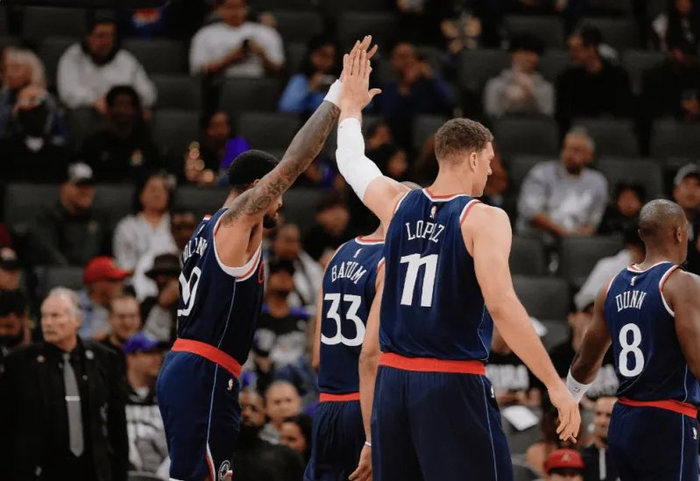 快船替补成关键三剑客，首发核心38投仅7中成绩堪忧