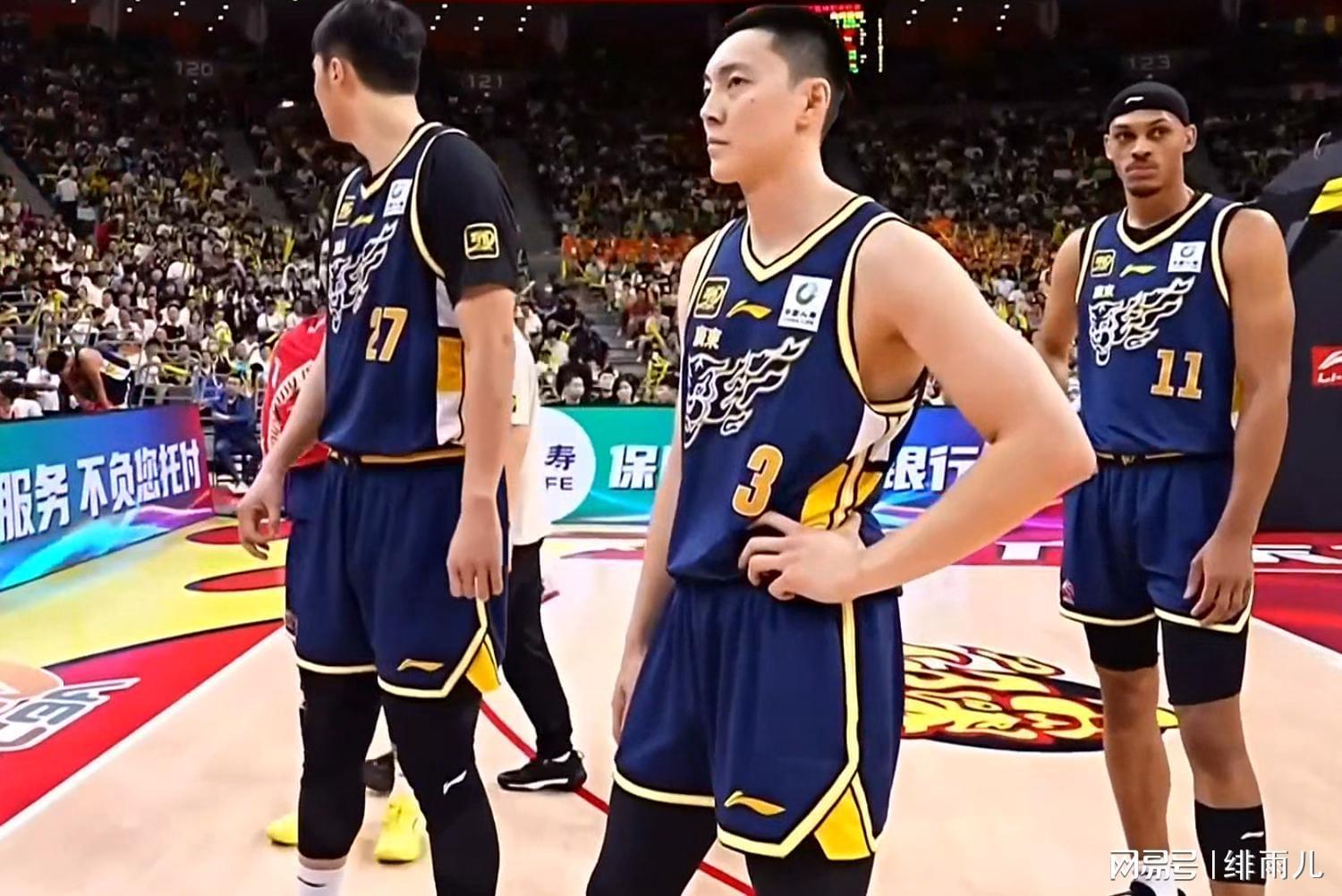 CBA｜首钢或迎曾凡博回归，3国手合体冲冠坐拥天团