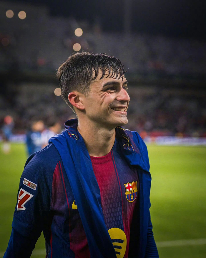 世界杯｜西班牙中场13人争6席，罗德里3人锁定名额太难选了