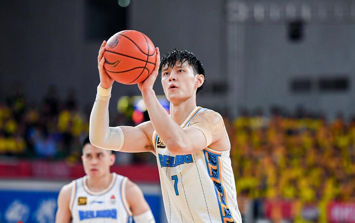 CBA｜曾凡博回归，北京首钢10年悬念再起，冠军争夺增5问