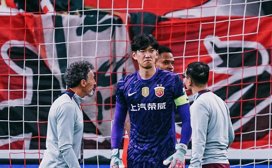 中超头名海港与穆斯卡特纠结，格拉斯哥流浪者觊觎，冠军梦悬疑重重