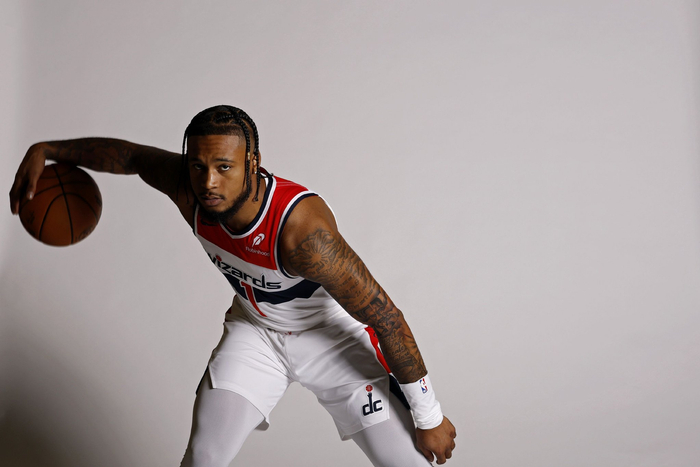 NBA｜尚帕尼炸场！奇才惊现运动天赋怪兽惠特摩尔，实力爆表震惊全联盟